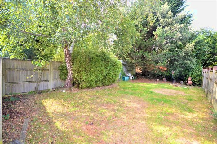 3 Bedroom Flat To Rent In East Avenue, Talbot Woods, BH3