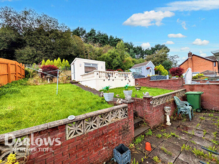 3 Bedroom Semi-Detached House For Sale In Southend Terrace, Pontlottyn, CF81