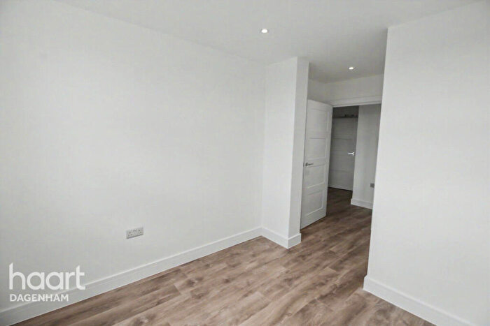 2 Bedroom Apartment To Rent In Gale Street, Dagenham, RM9