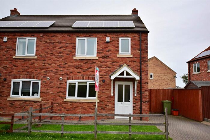 3 Bedroom Semi-Detached House To Rent In Quantock Gardens, Healing, Grimsby, Lincolnshire, DN41