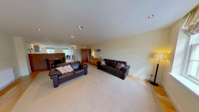 2 Bedroom Flat To Rent In Brunswick Street, City Centre, Edinburgh, EH7