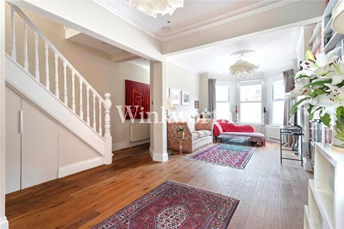 3 Bedroom Terraced House For Sale In Woodside Gardens, London, N17