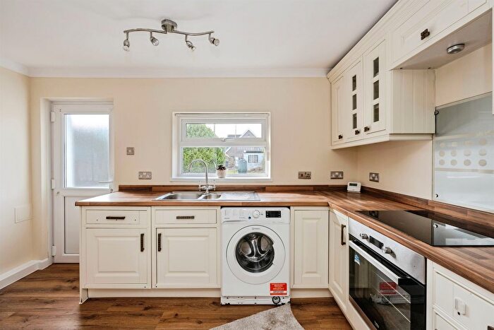 2 Bedroom Terraced House For Sale In Standert Terrace, Seven Sisters, Neath, SA10