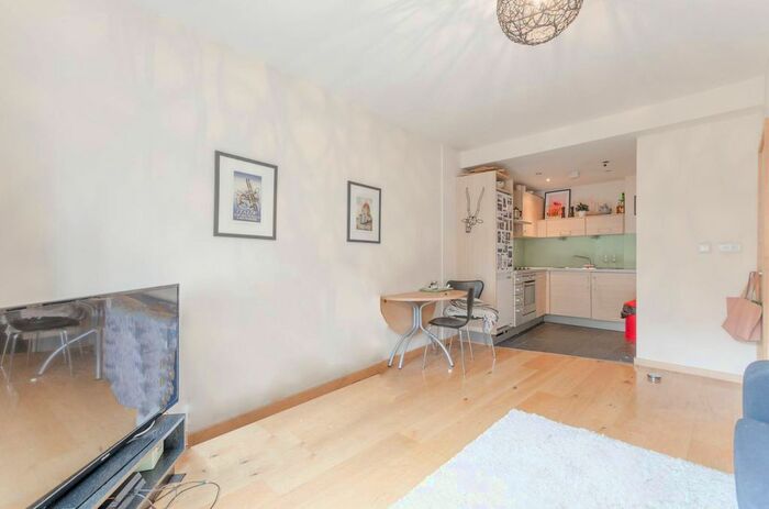 1 Bedroom Flat To Rent In Graham Street, Islington, London, N1