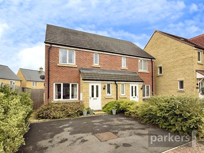 2 Bedroom Semi Detached House For Sale In Rayson Lane, Witney, Oxfordshire, OX29