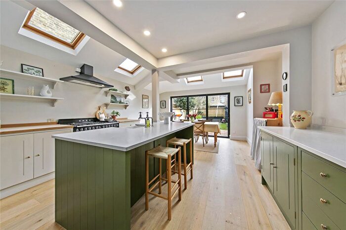 4 Bedroom Semi-detached House For Sale In Northcote Road, St Margarets, TW1