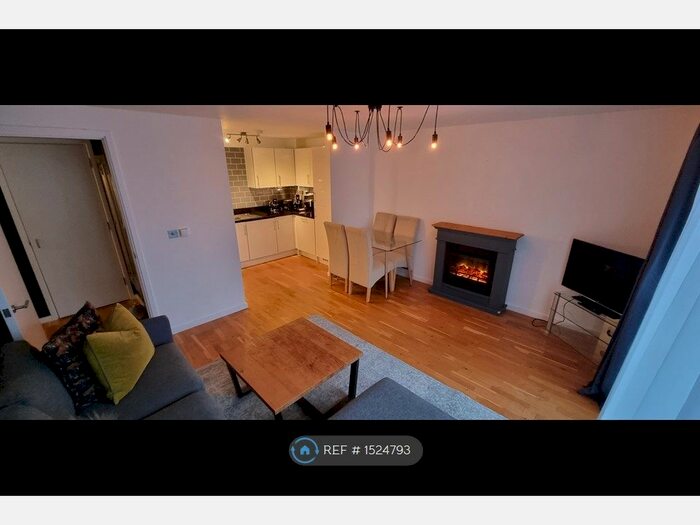 2 Bedroom Flat To Rent In Kew House, London, SE10