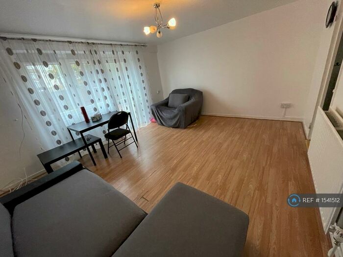 3 Bedroom Maisonette To Rent In Rawstone Walk, London, E13