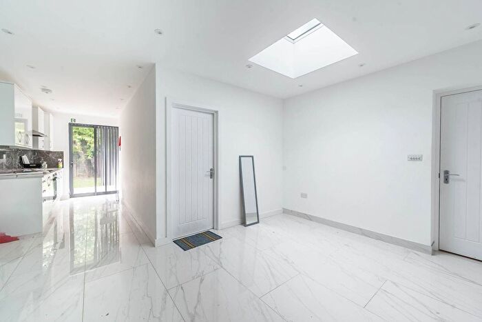 2 Bedroom Flat To Rent In Kenton Park Crescen, Kenton, Harrow, HA3