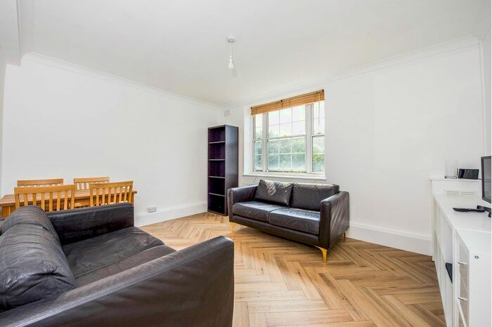 2 Bedroom Flat To Rent In William Bonney Estate, London SW4