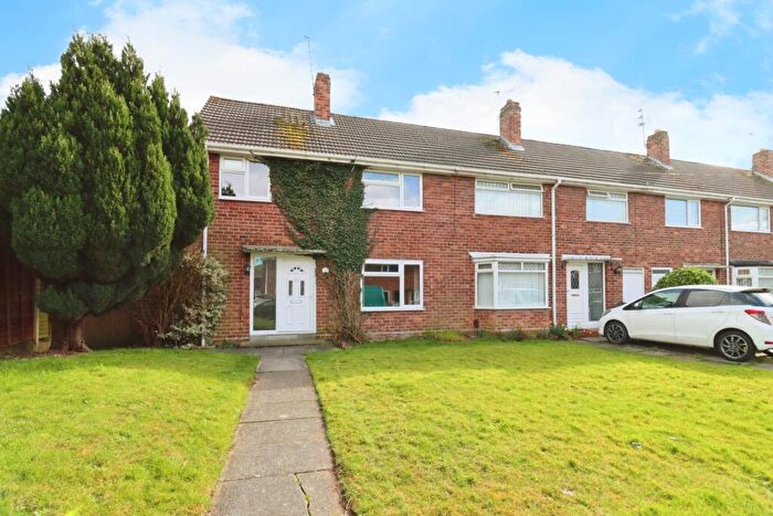 3 Bedroom End Of Terrace House For Sale In Helsby Avenue, Eastham, CH62