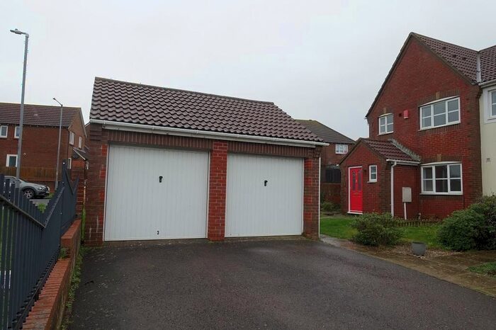 3 Bedroom Semi-Detached House To Rent In Medina Drive, Stone Cross, Pevensey, BN24