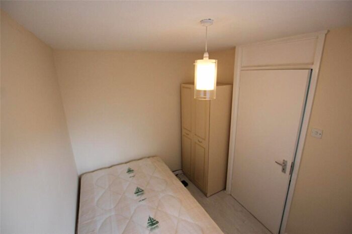 5 Bedroom End Of Terrace House To Rent In London, London, E1W