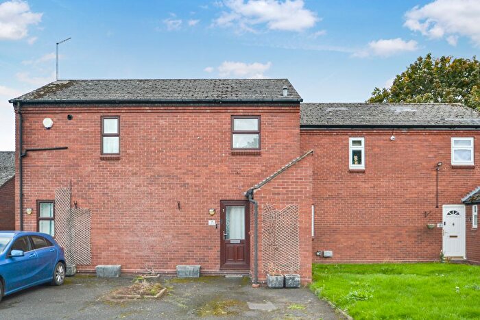 3 Bedroom Semi-detached House For Sale In Shuker Close, Newport, TF10