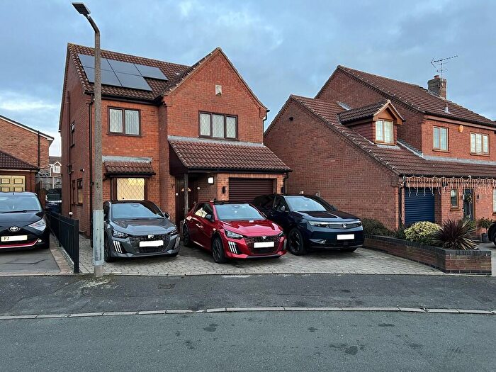 4 Bedroom Detached House For Sale In Faraday Avenue, Stretton, DE13