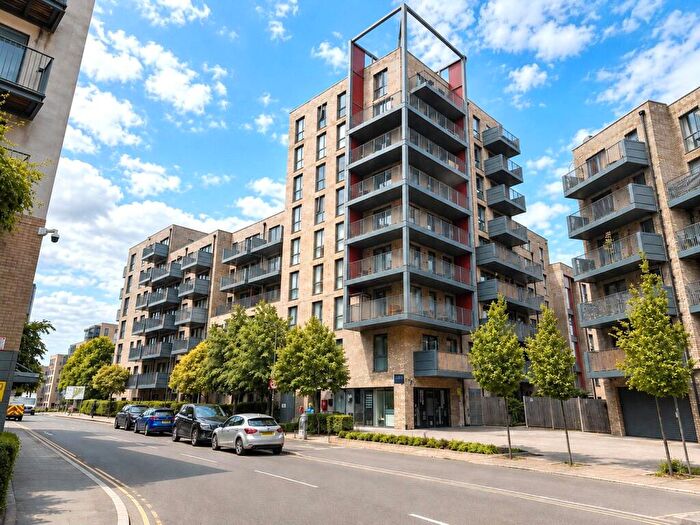 2 Bedroom Flat To Rent In Hitherwood, Colindale, NW9