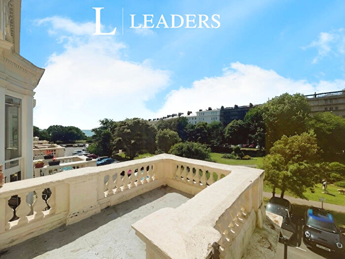 2 Bedroom Apartment To Rent In Palmeira Square, Hove, BN3