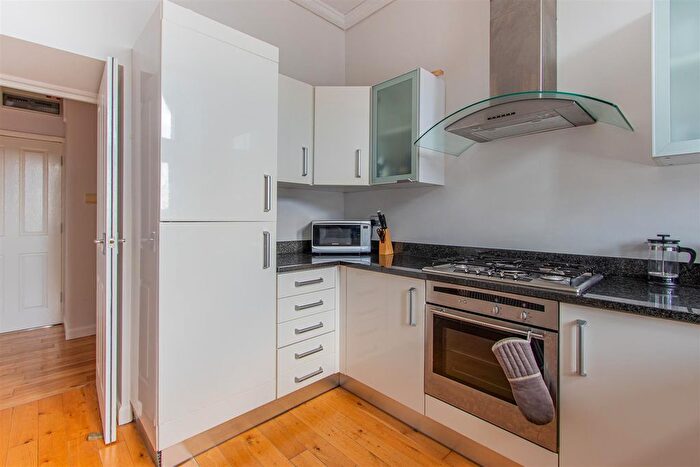 2 Bedroom Flat To Rent In Cowbridge Road East, Canton, Cardiff, CF11