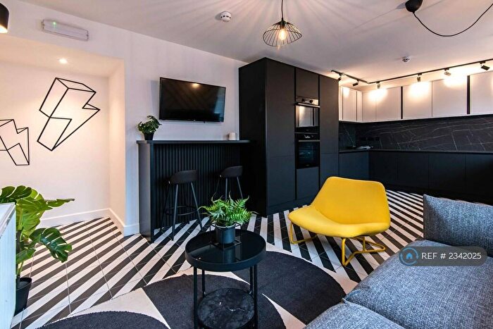 7 Bedroom Flat To Rent In Clifton Boulevard, Nottingham, NG7