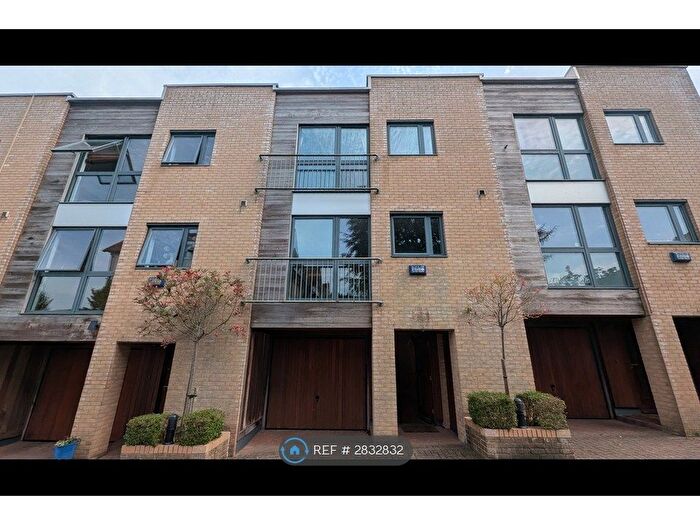 4 Bedroom Terraced House To Rent In Chapter Walk, Bristol, BS6