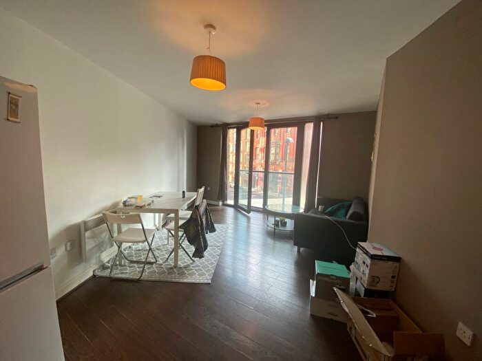 2 Bedroom Apartment To Rent In Southside, St John Walk, Birmingham, United Kingdom, B5