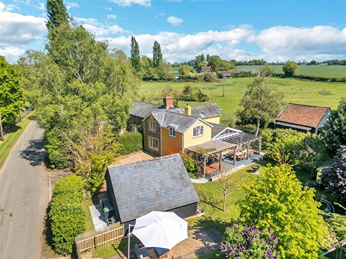 3 Bedroom Semi-Detached House For Sale In Drinkstone Road, Hessett, IP30