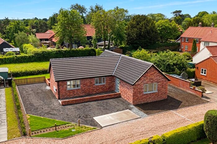 3 Bedroom Detached Bungalow For Sale In The Street, North Lopham, Diss, IP22