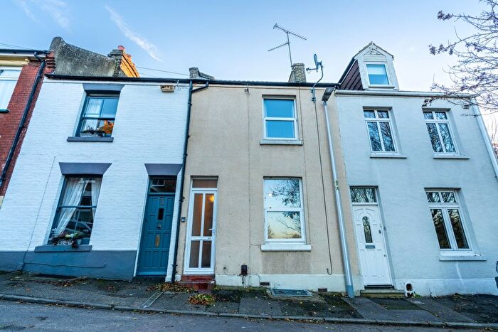 2 Bedroom Terraced House To Rent In Baker Street, Rochester, Kent, ME1