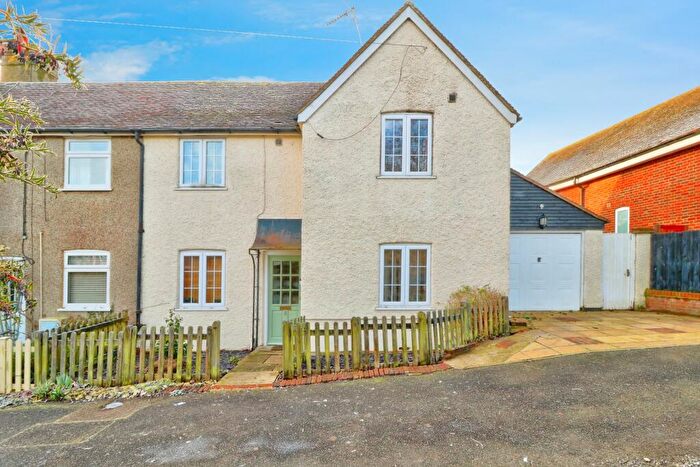 3 Bedroom Semi-Detached House For Sale In Church Lane, Adisham, CT3