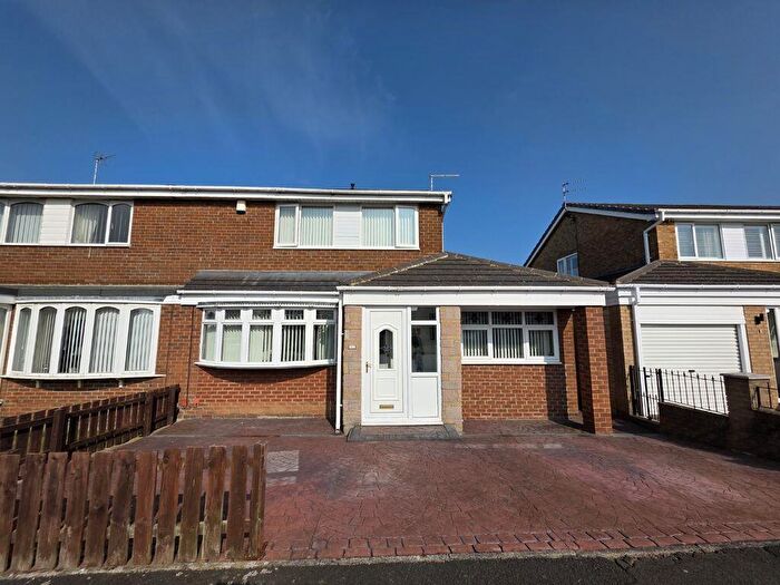 3 Bedroom Semi-Detached House For Sale In Porchester Drive, Cramlington, NE23