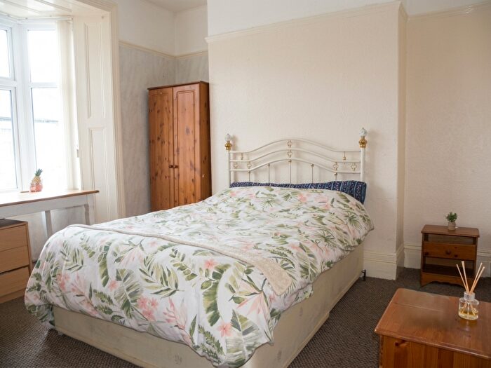 1 Bedroom Terraced House To Rent In Ro - Rhondda Street, Swansea, SA1