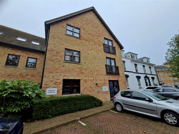 1 Bedroom Flat To Rent In Bridgefoot, London Road, St Ives, PE27