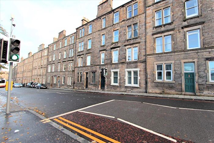 1 Bedroom Flat To Rent In Broughton Road, Broughton, Edinburgh, EH7