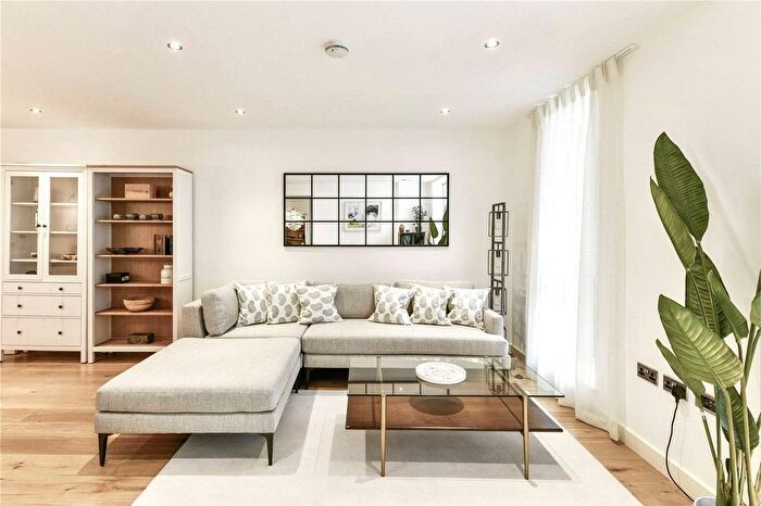 2 Bedroom Flat For Sale In Glenbrook Apartments, Hammersmith, W6