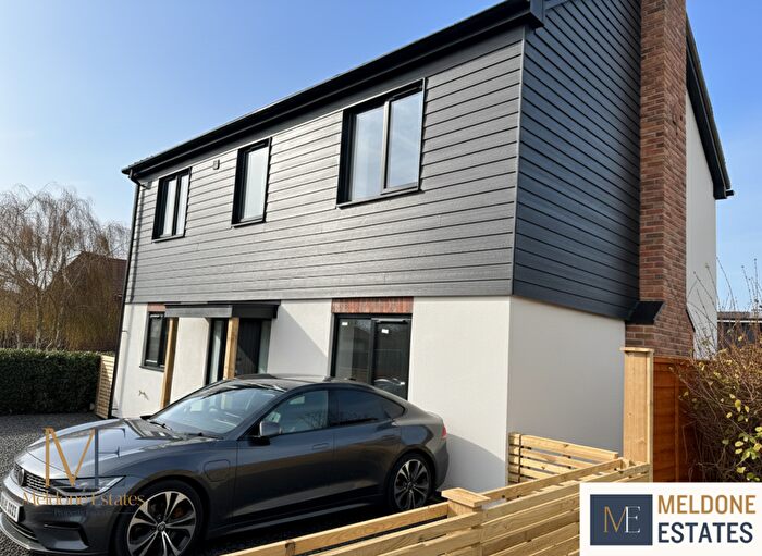 4 Bedroom Detached House For Sale In Golf Links Avenue, Gravesend, Kent, DA11