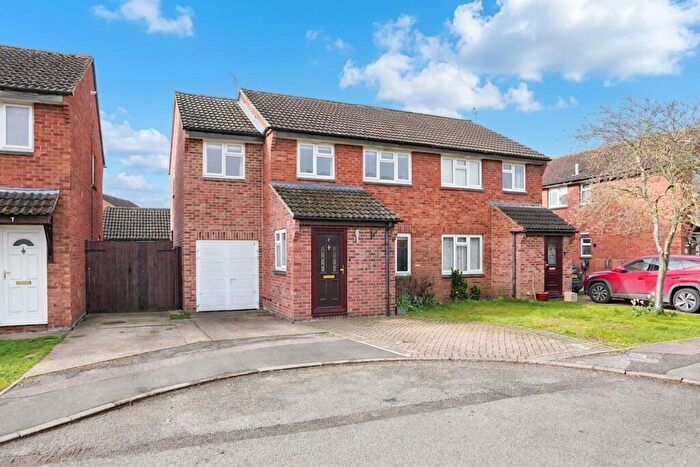 4 Bedroom Semi-Detached House For Sale In Otwell Close, Abingdon, OX14