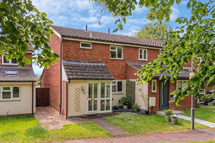 3 Bedroom End Of Terrace House For Sale In Eynsford Court, Hitchin, SG4