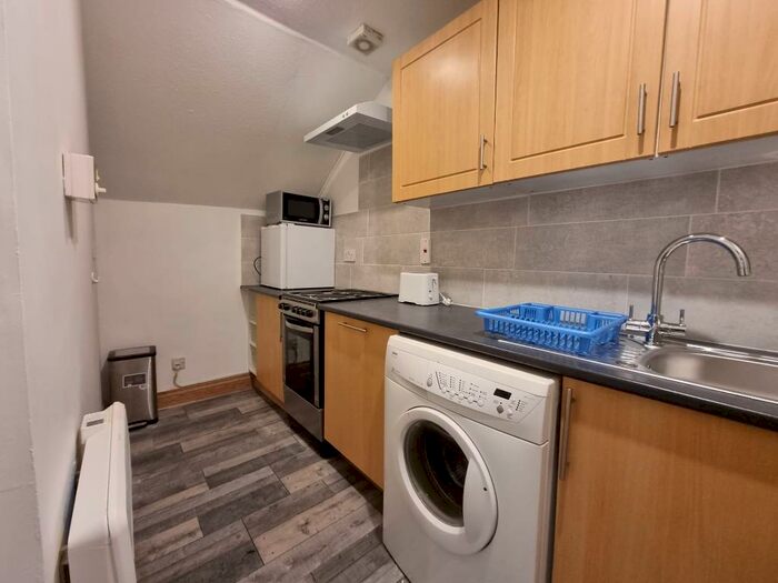 2 Bedroom Flat To Rent In King Street, Aberdeen, AB24