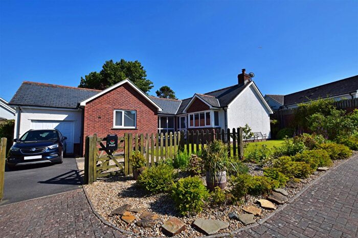 3 Bedroom Detached Bungalow For Sale In Parc Y Plas, Aberporth, Cardigan, SA43