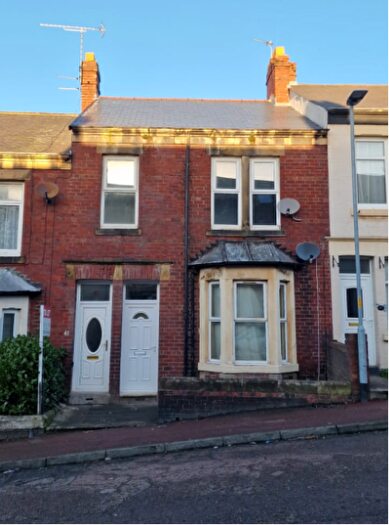 2 Bedroom Flat To Rent In Faraday Grove, Gateshead, NE8