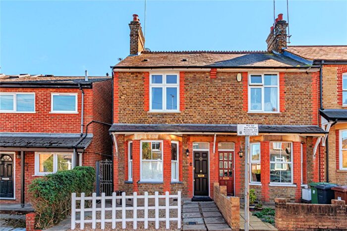 2 Bedroom End Terrace House For Sale In Station Road, Radlett, Hertfordshire, WD7