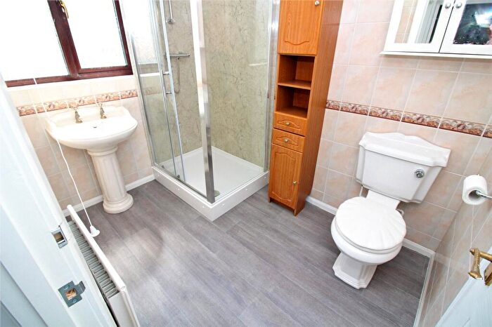 1 Bedroom Semi-Detached House To Rent In Alanbrooke, Gravesend, Kent, DA12