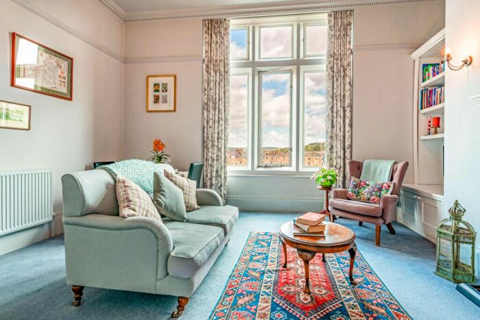 1 Bedroom Flat For Sale In Grand Parade, Bath, BA2