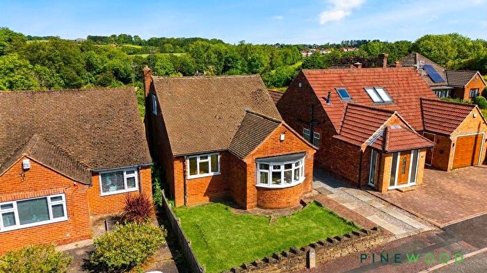 3 Bedroom Detached Bungalow For Sale In Holmley Bank, Dronfield, S18