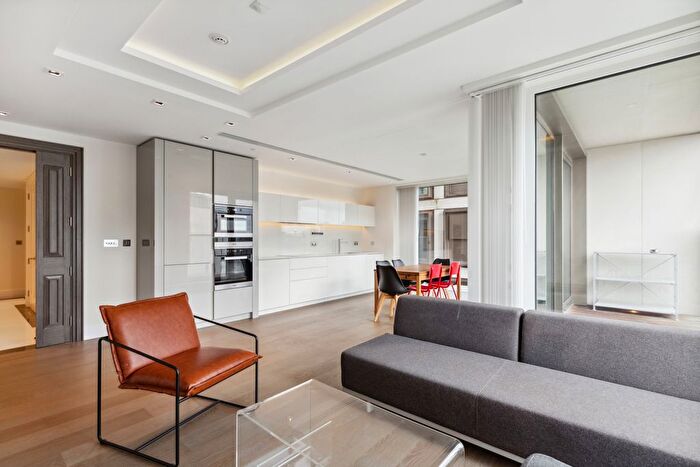 2 Bedroom Flat To Rent In Lord Kensington House, Radnor Terrace, W14
