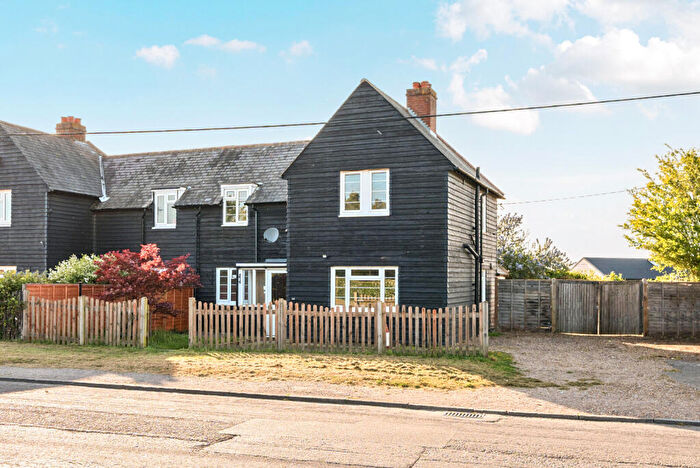 3 Bedroom Detached House For Sale In Little Woodcote Estate, Woodmansterne Lane, Wallington, SM6