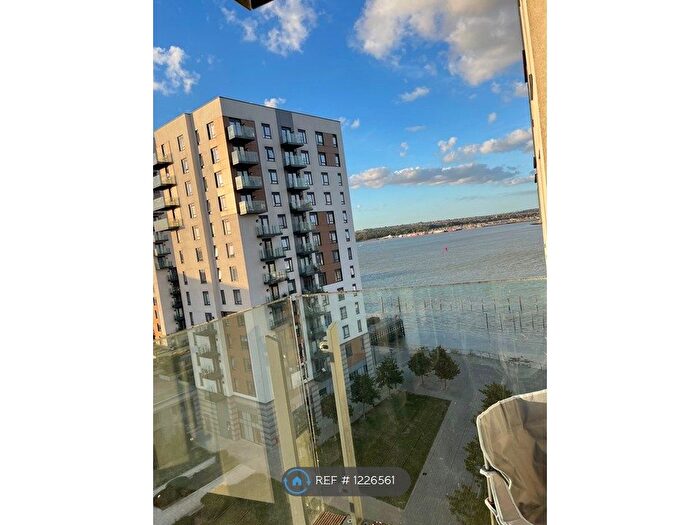 1 Bedroom Flat To Rent In Marina, London, ME7