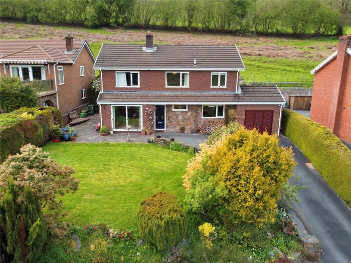 4 Bedroom Detached House For Sale In Penygreen Road, Llanidloes, Powys, SY18