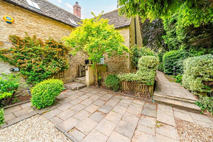 3 Bedroom Barn Conversion To Rent In Lower End, Daglingworth, Cirencester, GL7