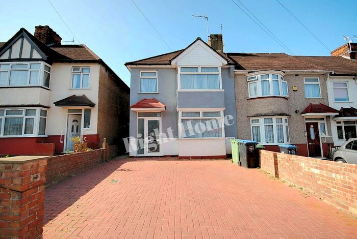 3 Bedroom End Of Terrace House To Rent In Egerton Road, Wembley, Middlesex, HA0